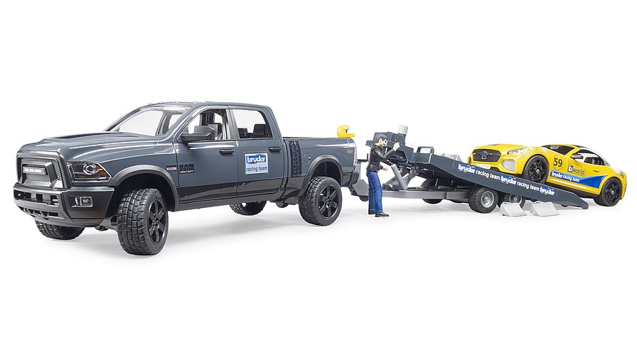 bruder 2504 - bruder Bruder 02504  RAM 2500 Power Wagon met Racing team Roadster, aanhanger en speelfiguur - bruder 2504
